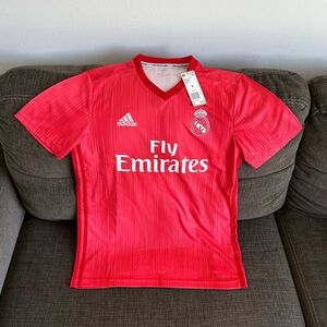 Adidas Authentic Real Madrid CF 2018 Spain Soccer DP5445 Red Jersey Men’s Sz M